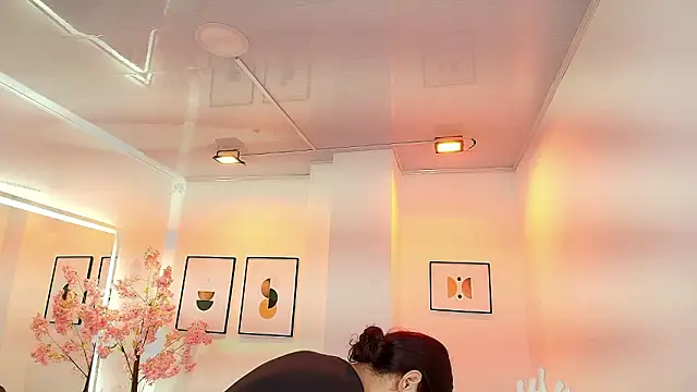 Arianna sweeet online show from 3, 2, 2026