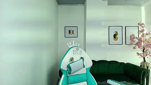 Arianna sweeet online show from 4, 2, 2026