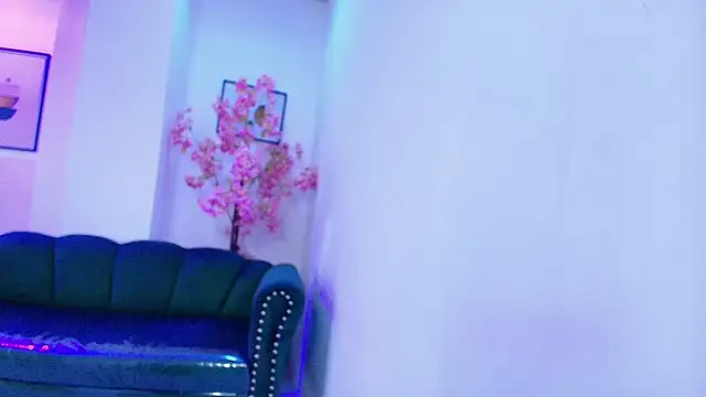 Arianna sweeet online show from 1, 5, 2026
