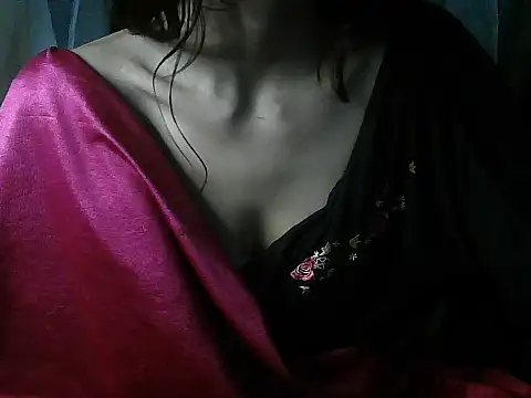 Snapshot of sexysia77 chatting on 7, 1, 2025 sexysia77 online show from 7, 1, 2025