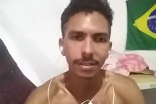 Snapshot of MagrinhoSaradoo chatting on 20, 2, 2025 MagrinhoSaradoo online show from 20, 2, 2025