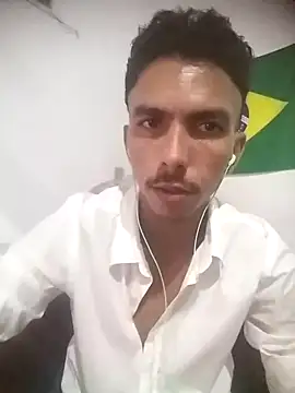 Snapshot of MagrinhoSaradoo chatting on 4, 3, 2025 MagrinhoSaradoo online show from 4, 3, 2025