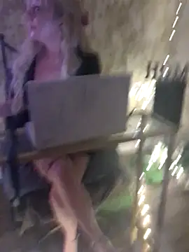 ImogenBrooke online show from 16, 10, 2025