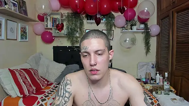 Blondandtattoofaced online show from 15, 2, 2025
