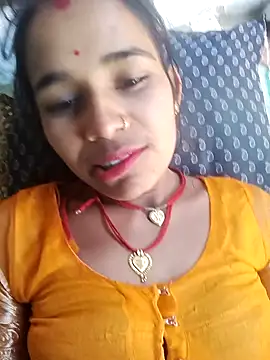 Amaya Bajwa online show from 28, 1, 2025