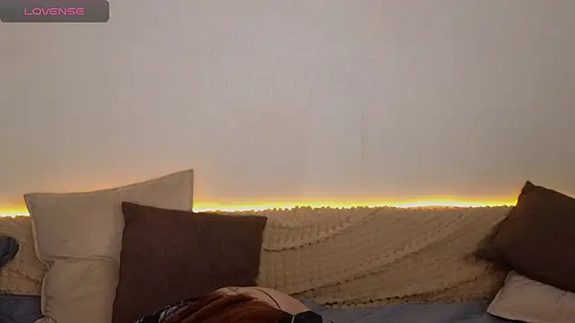 emilytrays online show from 13, 9, 2025