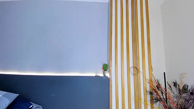 sara  jones gh online show from 24, 9, 2025