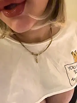 Snapshot of Maya_mimi chatting on 18, 1, 2026 Maya mimi online show from 18, 1, 2026