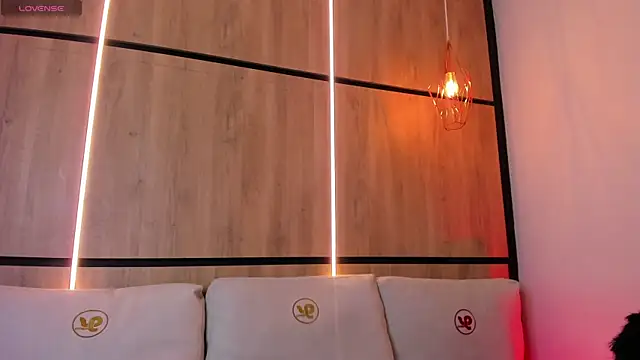 ashlyn parker online show from 25, 9, 2025