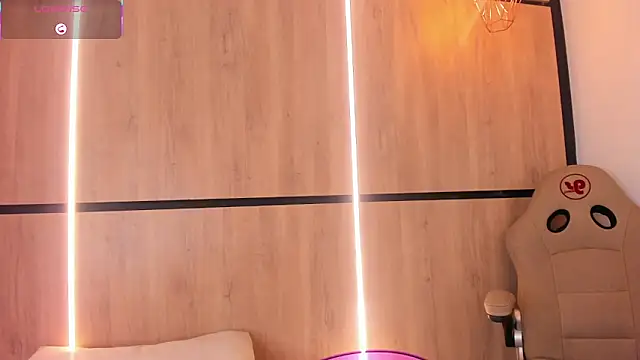 ashlyn parker online show from 29, 11, 2025