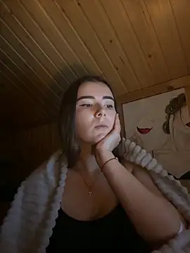 Snapshot of mewKate chatting on 25, 11, 2025 mewKate online show from 25, 11, 2025