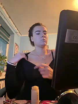 Snapshot of mewKate chatting on 20, 12, 2025 mewKate online show from 20, 12, 2025