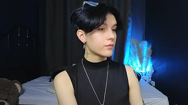 Snapshot of Hyeon_Jin chatting on 12, 3, 2025 Hyeon Jin online show from 12, 3, 2025