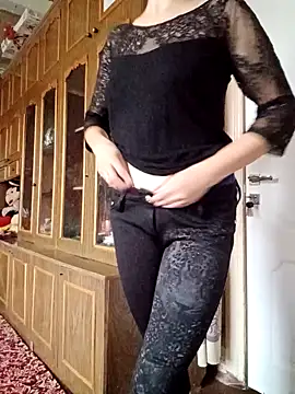 Calibers2932 online show from 8, 10, 2025