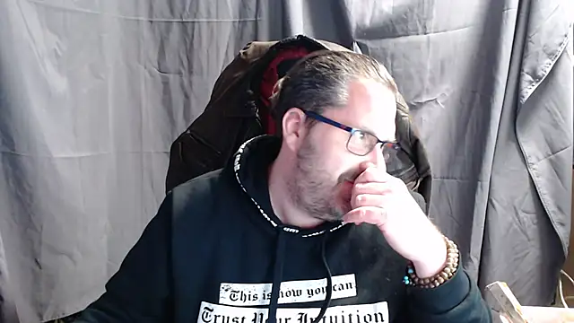 Snapshot of Streamlove77 chatting on 3, 2, 2025 Streamlove77 online show from 3, 2, 2025