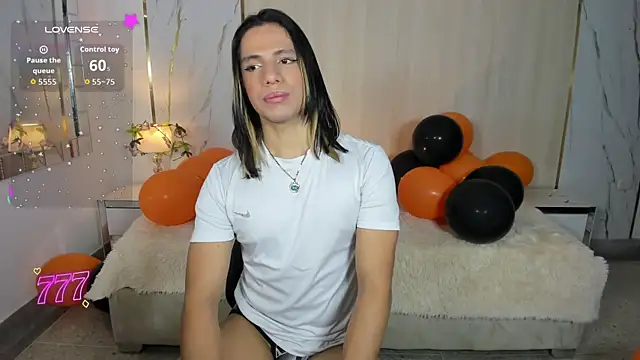 Snapshot of TylerBloom chatting on 9, 6, 2026 TylerBloom online show from 9, 6, 2026