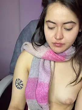 Snapshot of Camila_pinkk chatting on 15, 4, 2026 Camila pinkk online show from 15, 4, 2026