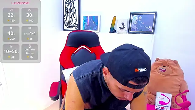EnriquevillaF online show from 8, 1, 2025