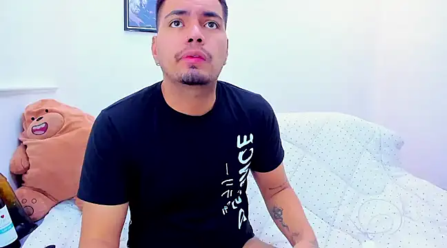 EnriquevillaF online show from 23, 2, 2025