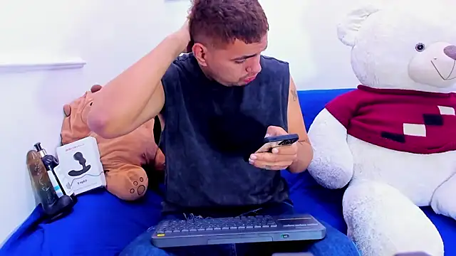 EnriquevillaF online show from 14, 3, 2025