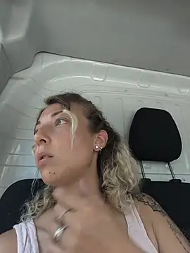 Snapshot of thefrenchkiss25 chatting on 24, 6, 2026 thefrenchkiss25 online show from 24, 6, 2026