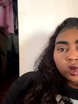 Aliana Ross online show from 15, 9, 2025