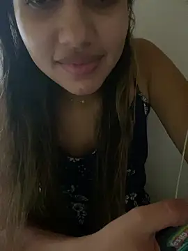 Snapshot of LuizaDiaz chatting on 22, 2, 2025 LuizaDiaz online show from 22, 2, 2025