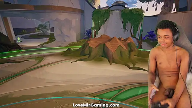 Snapshot of lovemirgaming chatting on 11, 10, 2025 lovemirgaming online show from 11, 10, 2025