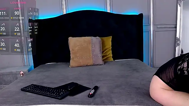 Snapshot of AshlineKatte chatting on 17, 2, 2025 AshlineKatte online show from 17, 2, 2025