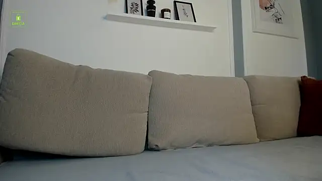 Stephany Richardz online show from 7, 10, 2025