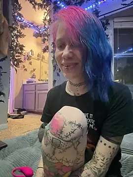 trashbrat online show from 8, 5, 2026