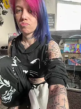trashbrat online show from 6, 6, 2026