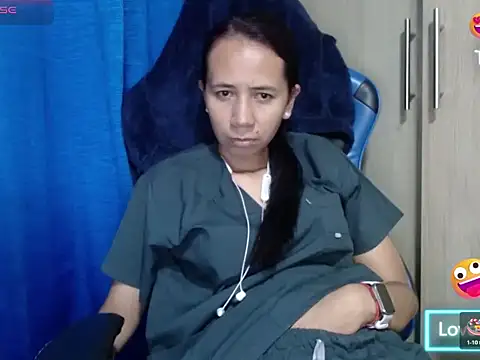 Snapshot of Danielagomez33 chatting on 18, 1, 2026 Danielagomez33 online show from 18, 1, 2026