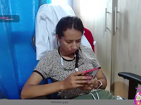 Snapshot of Danielagomez33 chatting on 25, 2, 2026 Danielagomez33 online show from 25, 2, 2026