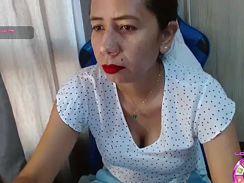 Danielagomez33 online show from 22, 5, 2026