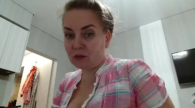 Lolawhite8 online show from 22, 3, 2025