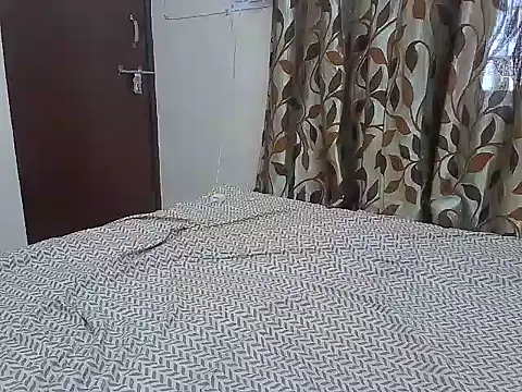 karishma kappur online show from 29, 1, 2025