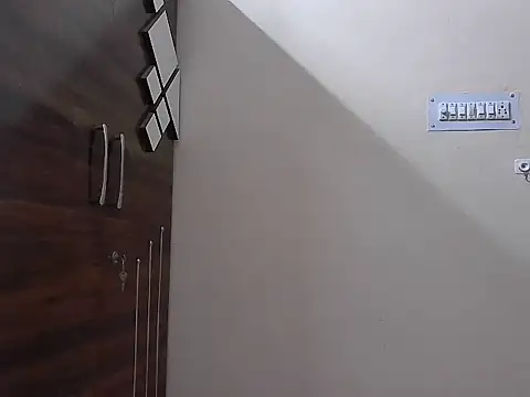 karishma kappur online show from 22, 2, 2025