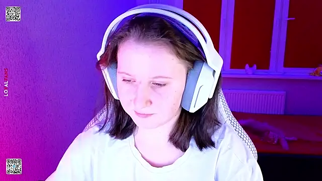 Snapshot of mon_lola chatting on 31, 1, 2026 mon lola online show from 31, 1, 2026