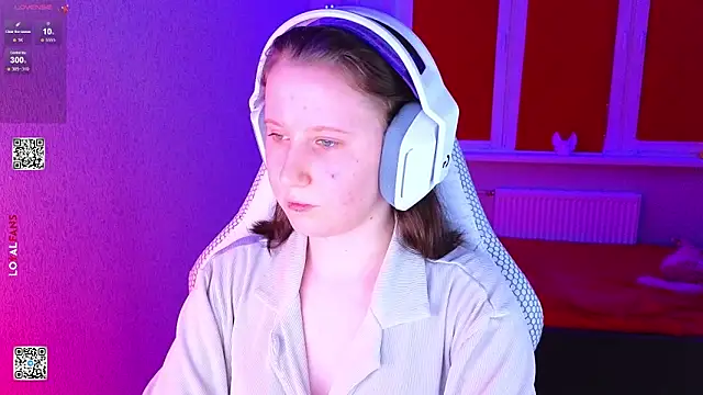 Snapshot of mon_lola chatting on 17, 2, 2026 mon lola online show from 17, 2, 2026