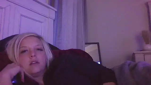 Snapshot of JennaLynn785 chatting on 24, 1, 2025 JennaLynn785 online show from 24, 1, 2025