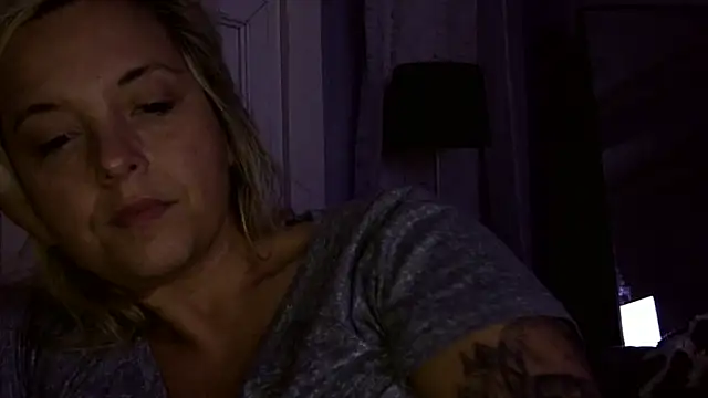 Snapshot of JennaLynn785 chatting on 17, 2, 2025 JennaLynn785 online show from 17, 2, 2025