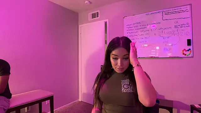 Snapshot of TaeeReazons chatting on 14, 1, 2026 TaeeReazons online show from 14, 1, 2026