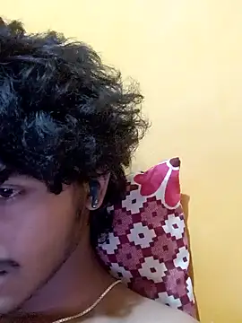 Snapshot of CosmicEmuu chatting on 6, 2, 2025 CosmicEmuu online show from 6, 2, 2025