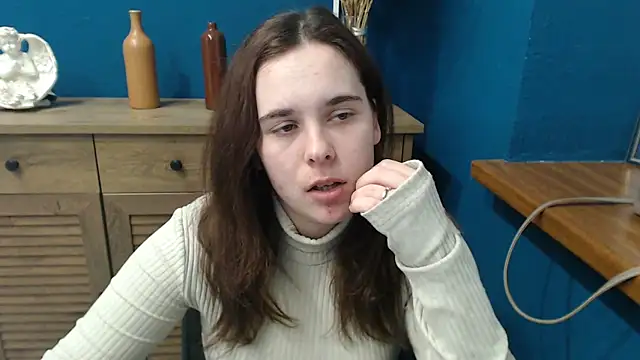 mini girly online show from 21, 3, 2025