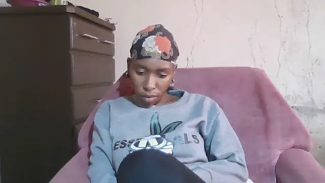 Snapshot of Hotdaily04 chatting on 1, 10, 2025 Hotdaily04 online show from 1, 10, 2025