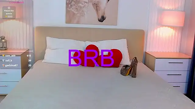 Emma plux online show from 2, 3, 2025