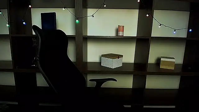 Lexi Jous online show from 10, 2, 2025