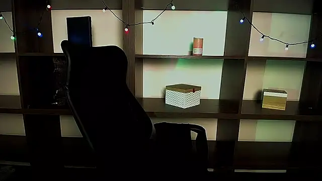 Lexi Jous online show from 10, 2, 2025