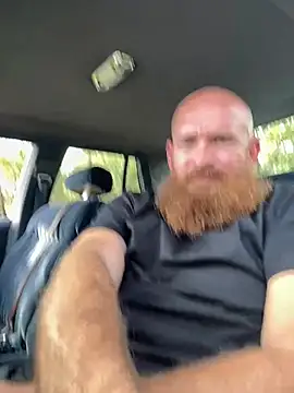 Snapshot of 32XRedBeard chatting on 5, 2, 2025 32XRedBeard online show from 5, 2, 2025